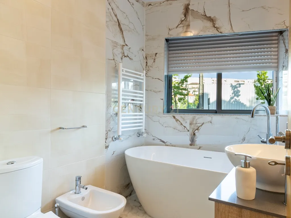 Apartamento T2 moderno em Braga - Image 25
