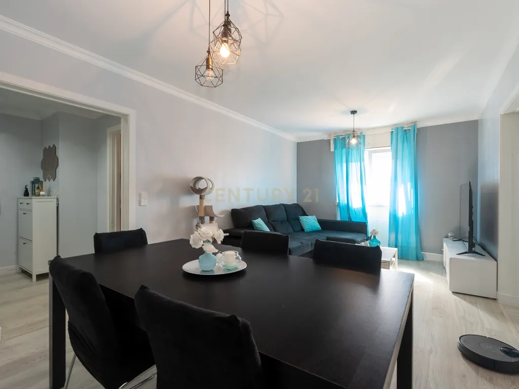 🏚️ ÓTIMO APARTAMENTO T3 - Santo António dos Cavaleiros - Image 2