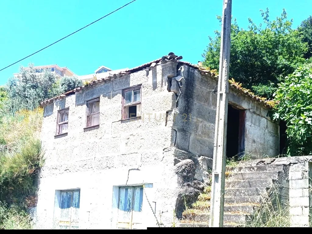 Moradia em ruina repleta de belas histórias, para reconstruir, no coração do Douro em Frende, Baião - Image 15