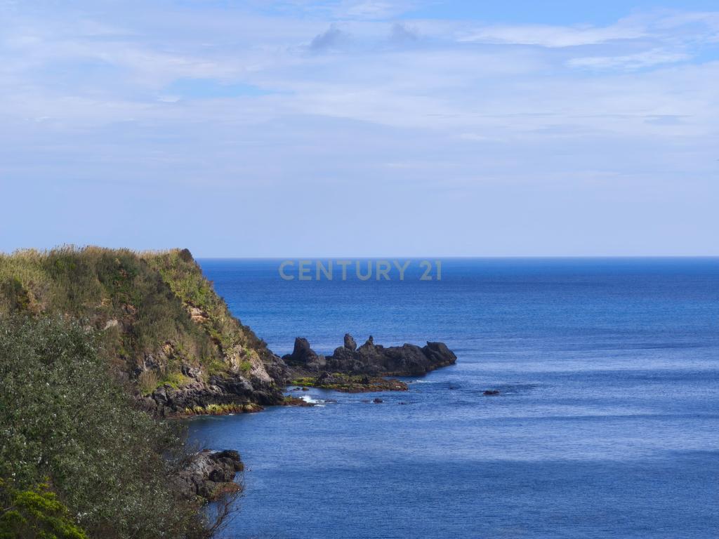 Moradia  na primeira linha do mar em Ribeira Grande - Image 37