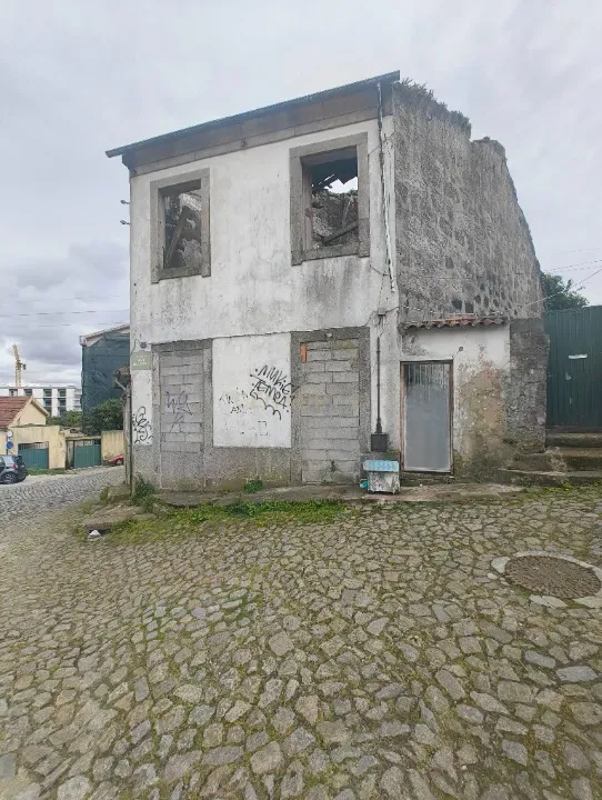 Fotografia 11 de Terreno às Antas para construção em altura
