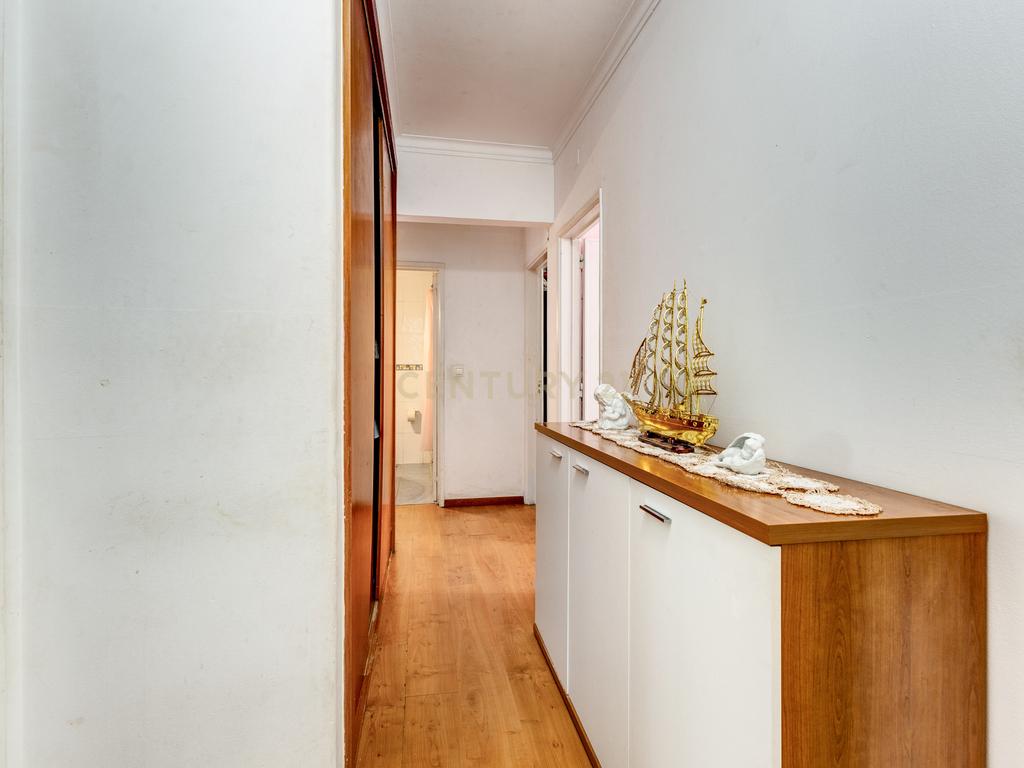 APARTAMENTO T3 EM QUELUZ BELAS - Image 5