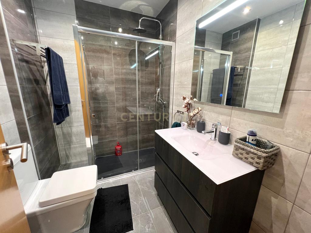 Apartamento T5 na Encosta do Sol em Caldas da Rainha, Luminosidade, espaço e conforto - Image 13