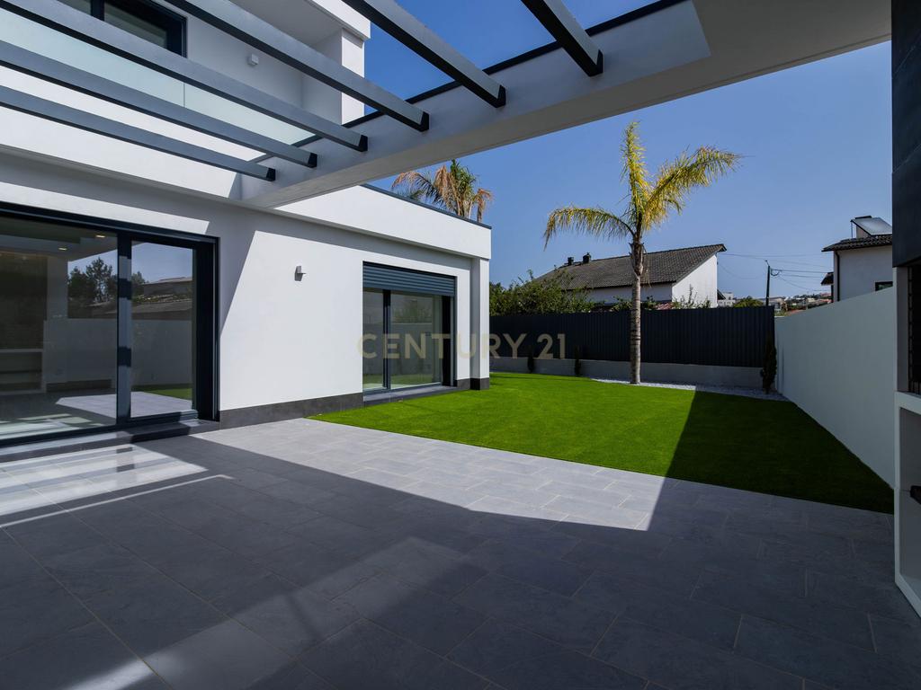 Moradia Contemporânea T3 Construção Nova em Fátima, Ourém - Image 5