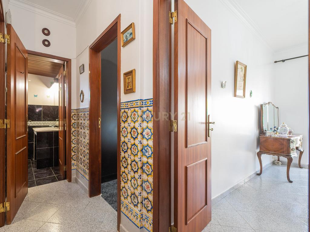 Apartamento T3 na Rinchoa, Rio de Mouro - Image 5