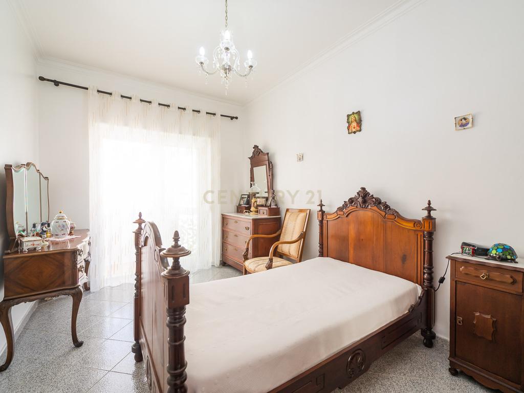 Apartamento T3 na Rinchoa, Rio de Mouro - Image 16