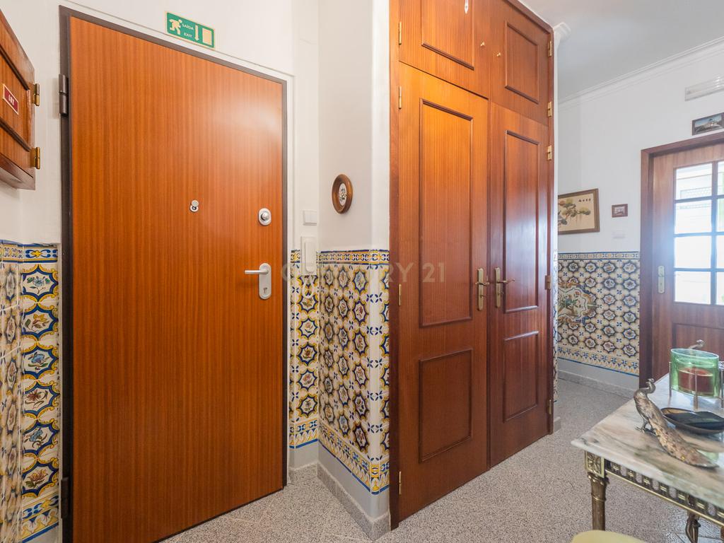 Apartamento T3 na Rinchoa, Rio de Mouro - Image 22
