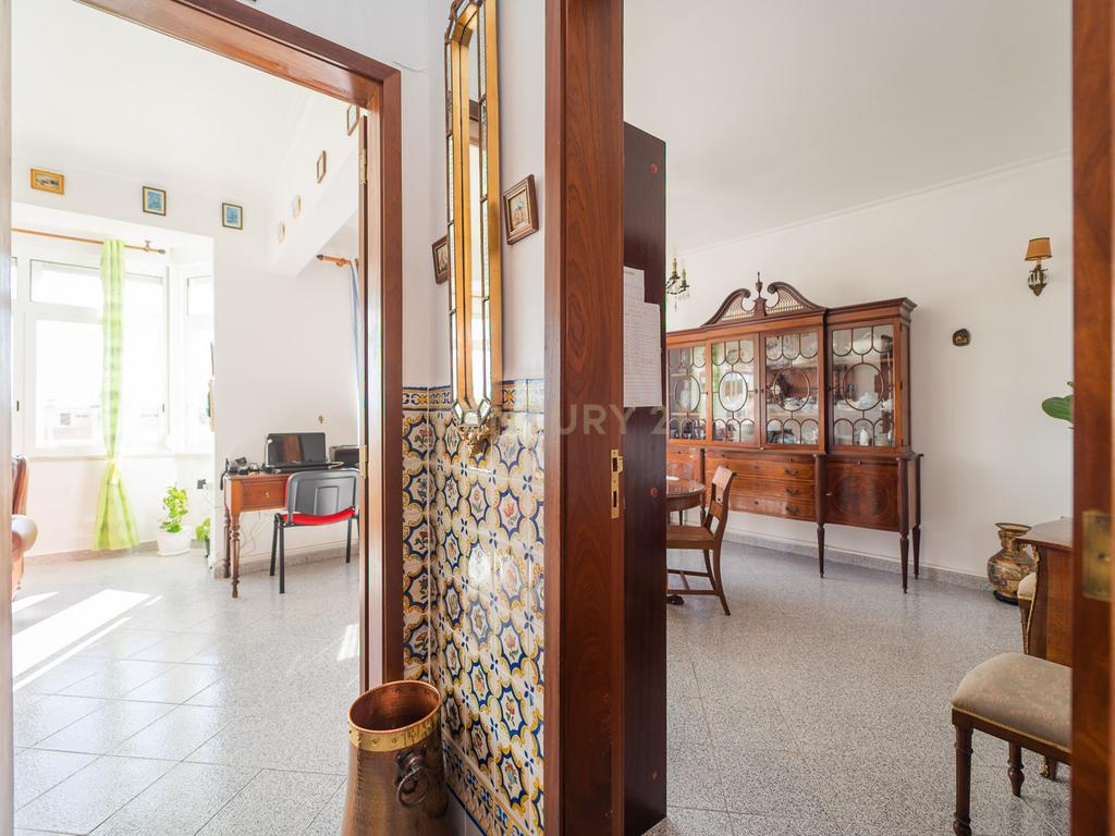 Apartamento T3 na Rinchoa, Rio de Mouro - Image 26