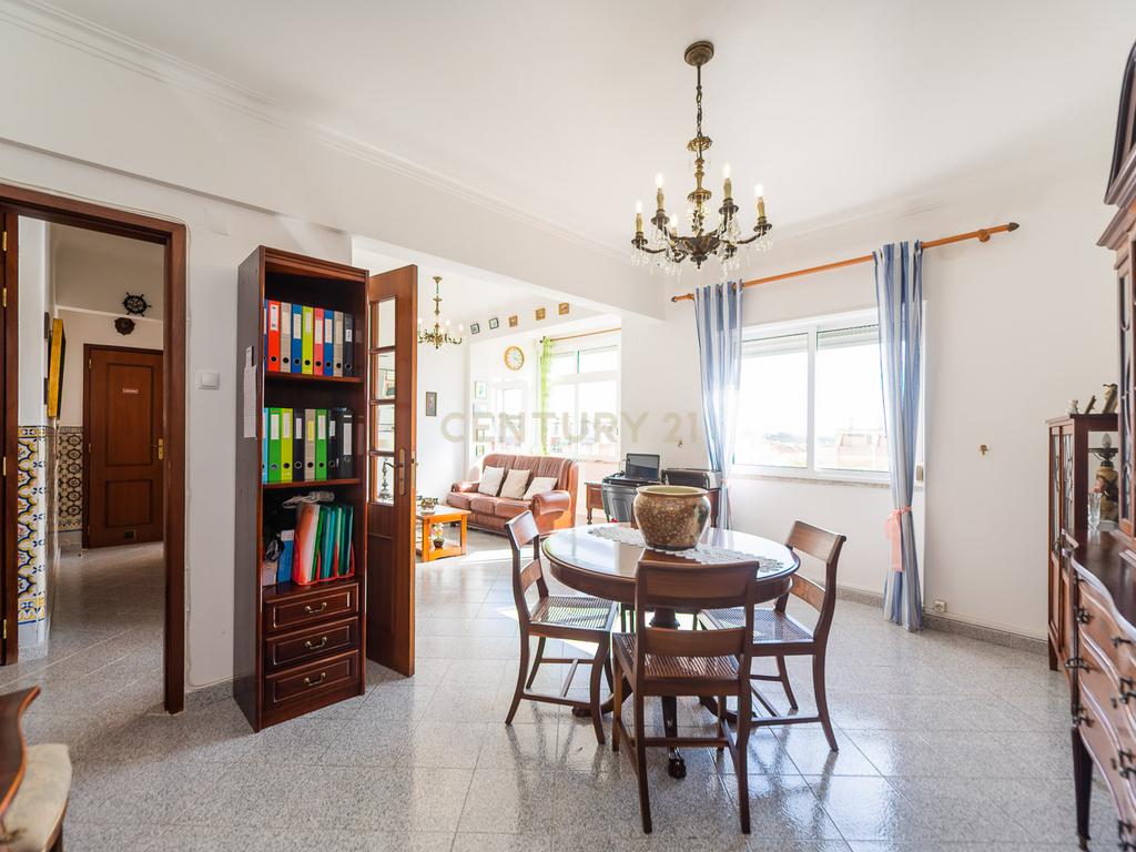 Apartamento T3 na Rinchoa, Rio de Mouro - Image 4