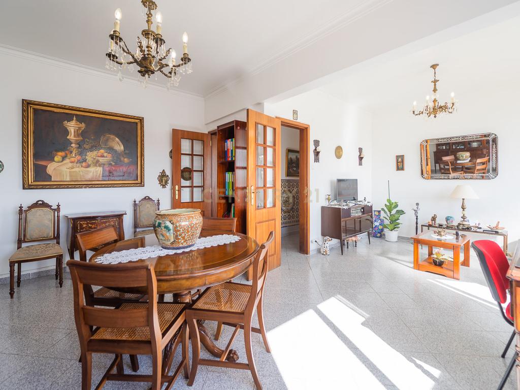 Apartamento T3 na Rinchoa, Rio de Mouro - Image 1
