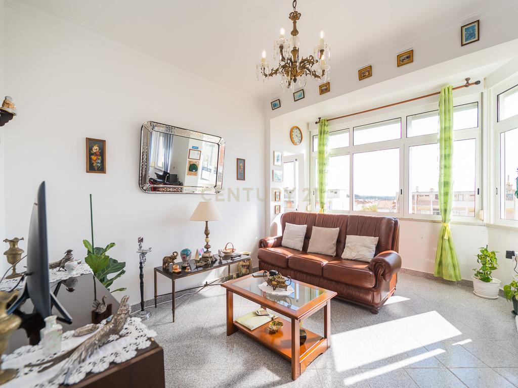 Apartamento T3 na Rinchoa, Rio de Mouro - Image 29