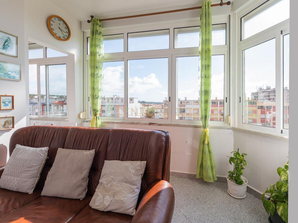 Apartamento T3 na Rinchoa, Rio de Mouro - Image 37