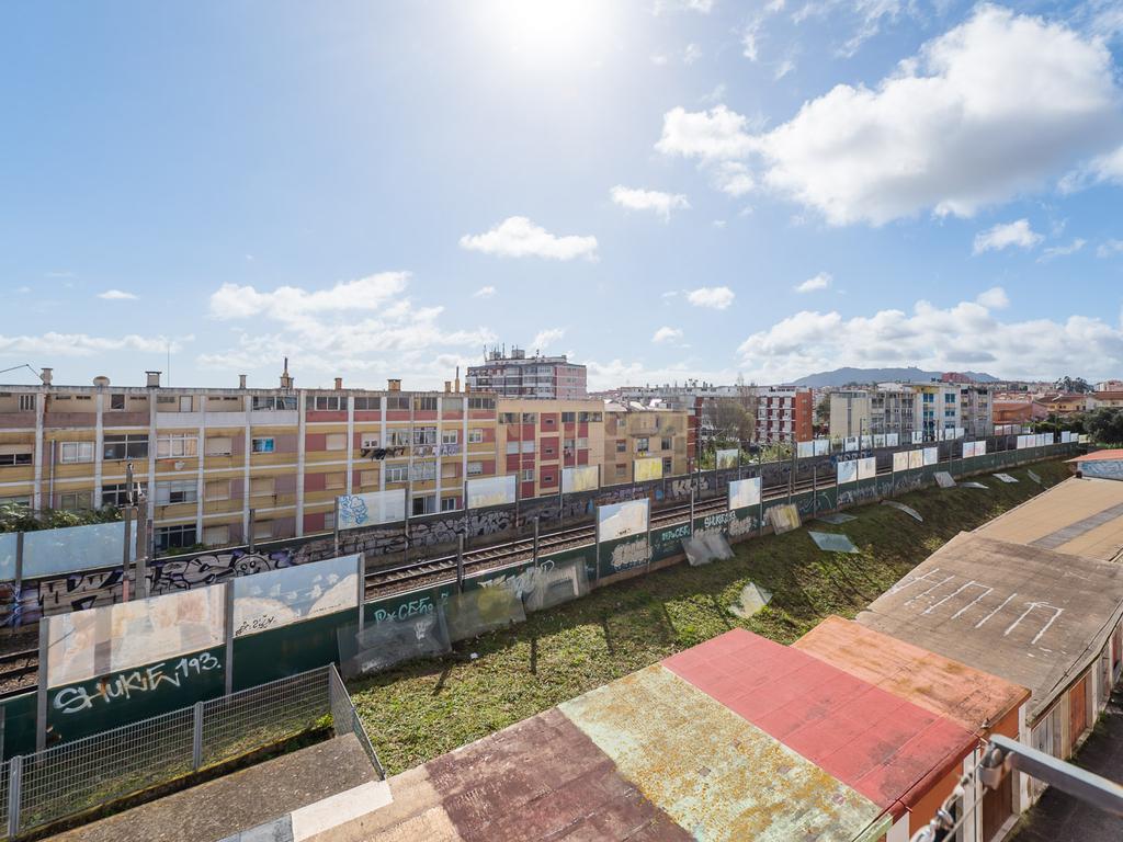 Apartamento T3 na Rinchoa, Rio de Mouro - Image 33