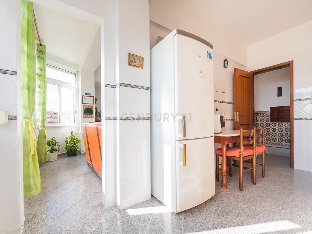 Apartamento T3 na Rinchoa, Rio de Mouro - Image 41