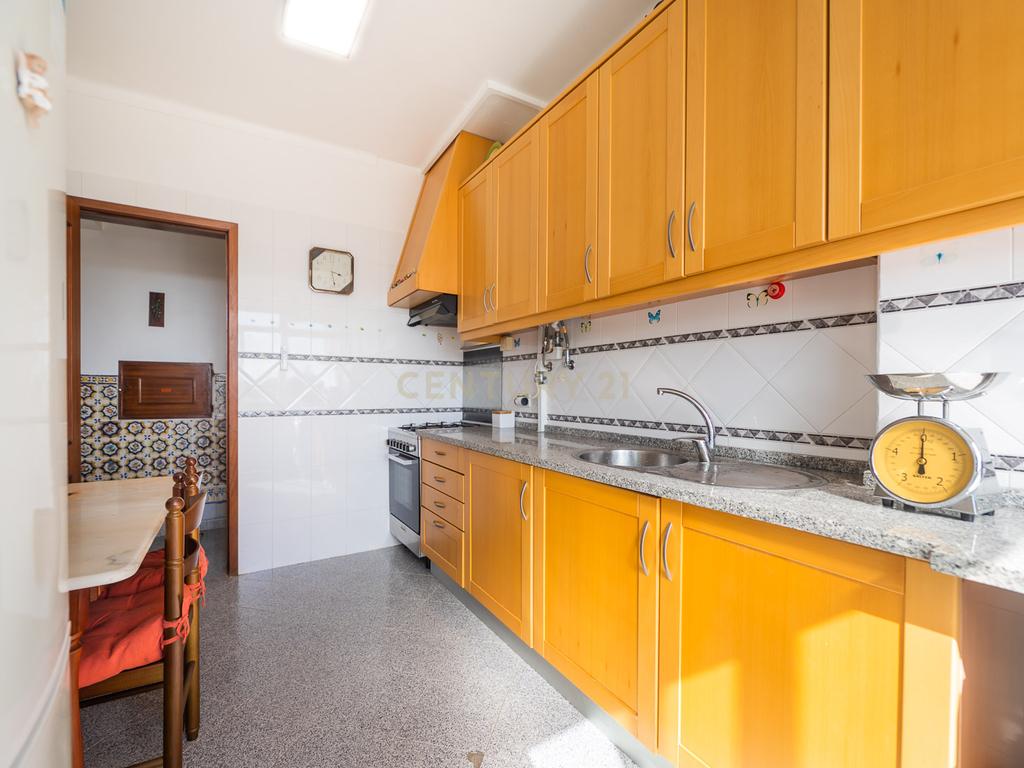 Apartamento T3 na Rinchoa, Rio de Mouro - Image 45