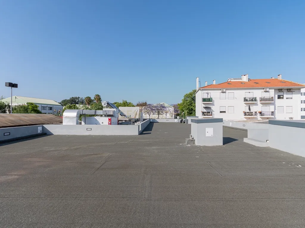 🎯 Oportunidade Única no Centro de Loures! - Image 63