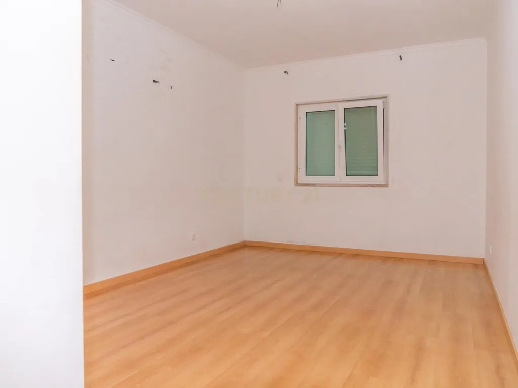 Apartamento T2, com Parqueamento, em Brejos de Azeitão - Image 22