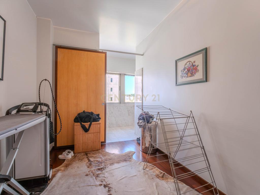 Apartamento T5 na zona do Aviz - Porto - Image 42
