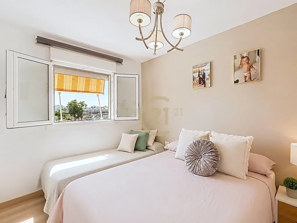 Cobertura de 5 Quartos com Terraço e Churrasqueira: Ideal para Família Numerosa ou Segregação em 2 Habitações! - Image 20