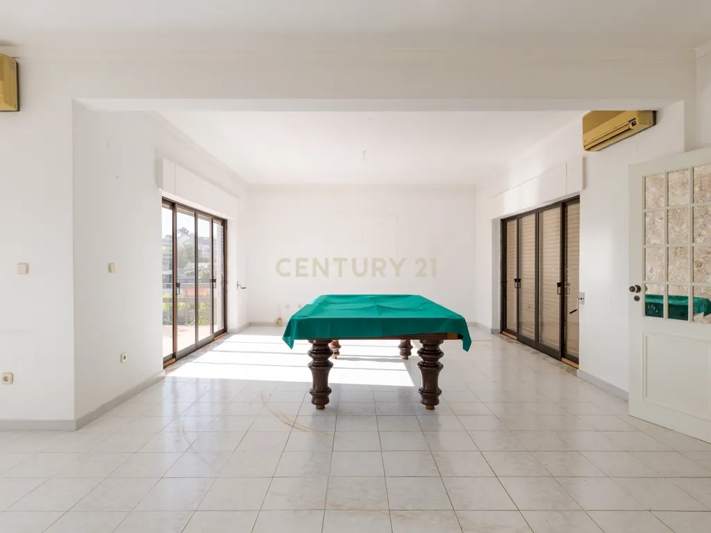 Moradia T4 Geminada à Venda na Marisol — 200 m² | Lote 900 m² | Piscina - Image 28