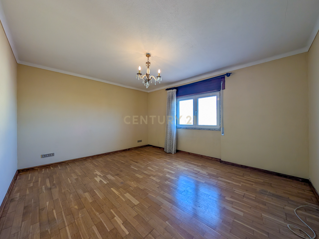 Pinhal Palmeira - Moradia Bifamiliar + Moradia T2 com Armazém em Terreno de 1.010 m² - Image 58