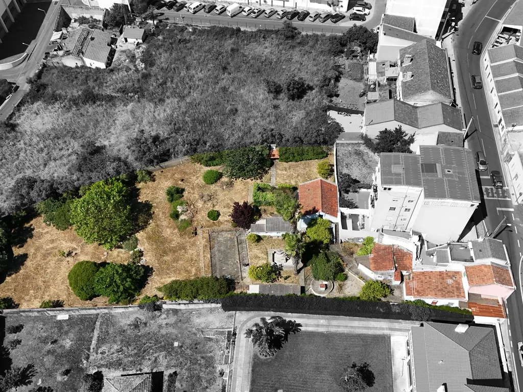 Moradias inseridas em terreno de 2400 m2 - Image 6