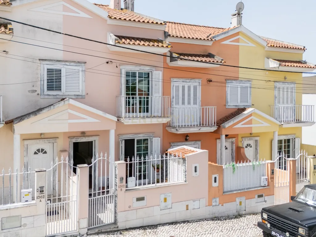 Moradia T3 em Quinta do Conde, Sesimbra - Oportunidade Única - Image 45
