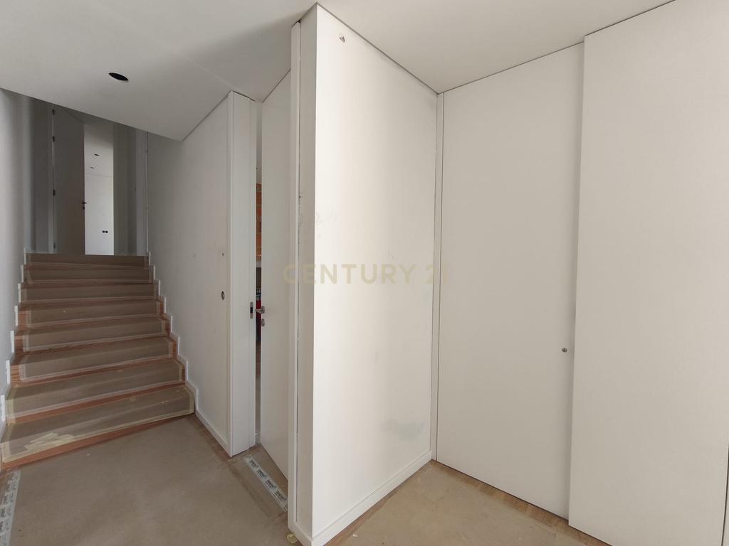 Casa em Construção em Braga, Esposende - 3 Quartos e Garagem - Image 5