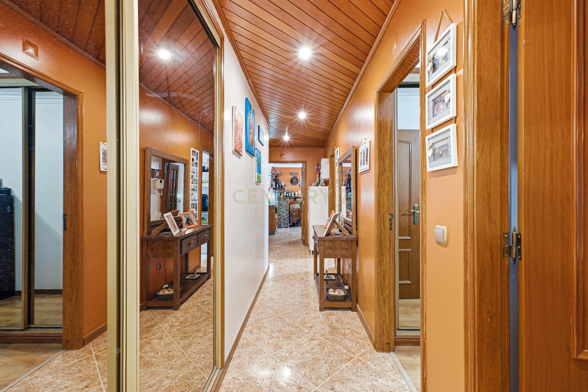 Fotografia 9 de Apartamento T2 c/ Elevador | Fidalguinhos – Barreiro