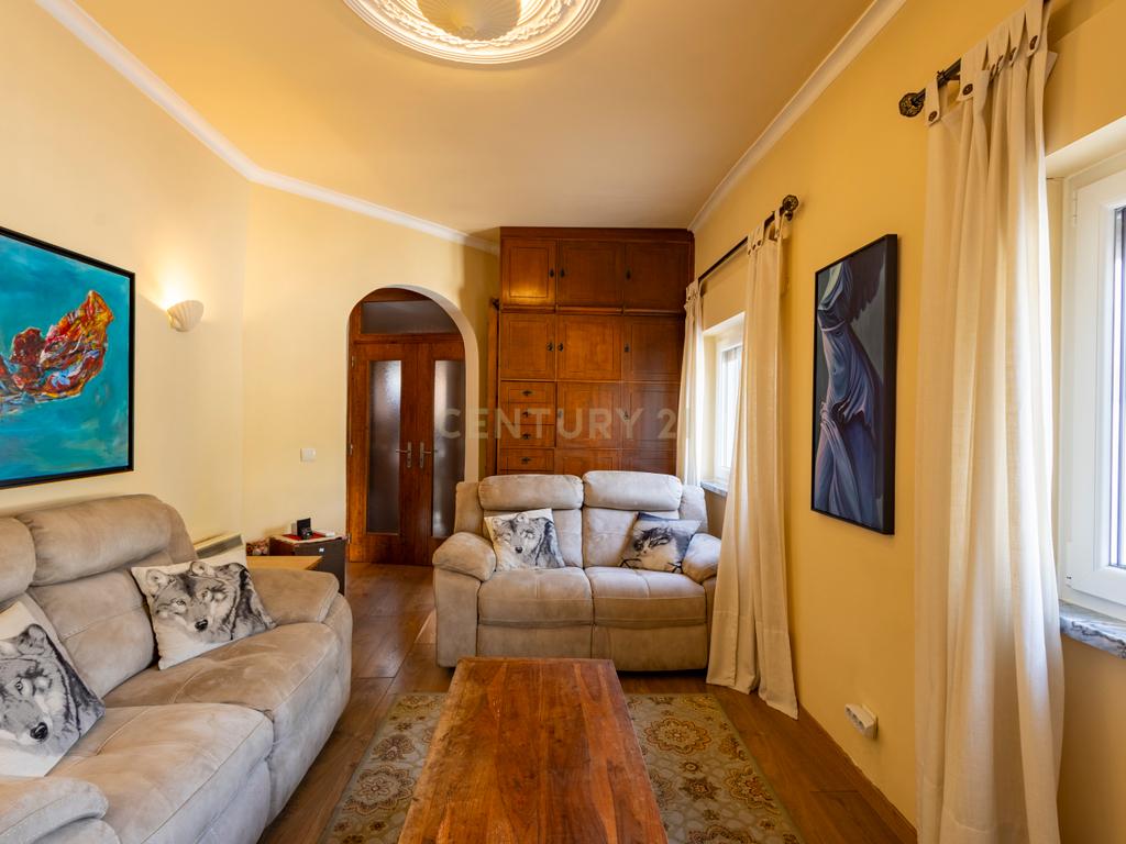 🏡 Moradia Isolada com piscina – Quinta do Conde - Image 6