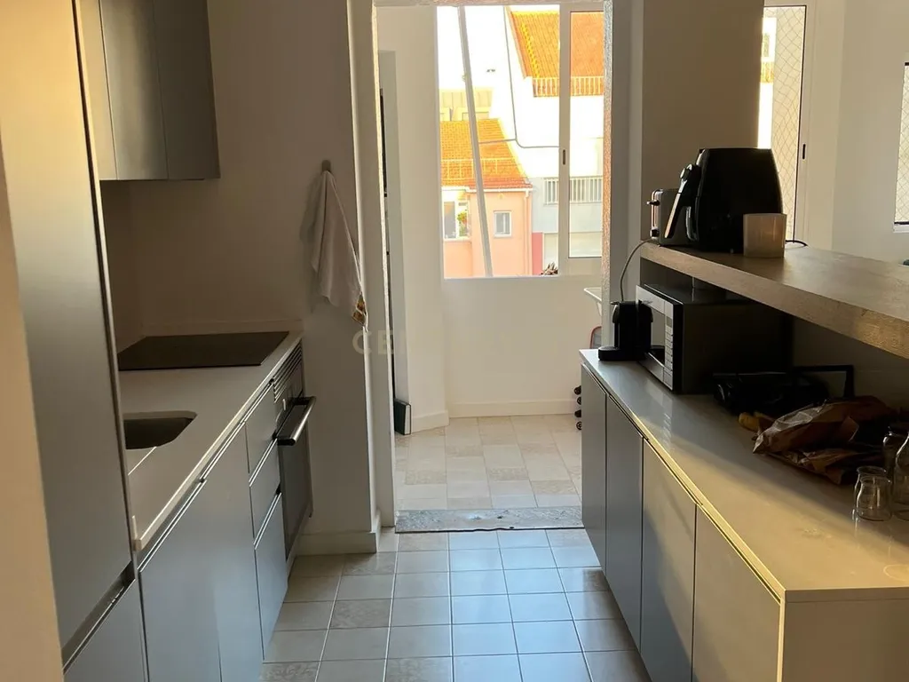 Apartamento T2 em Campo de Ourique - Image 16