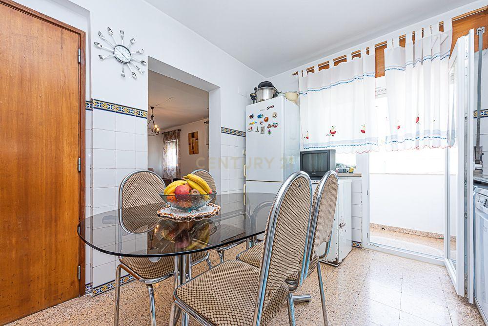 Fotografia 7 de Apartamento de 4 assoalhadas c/ Varanda ESTADO IMACULADO!