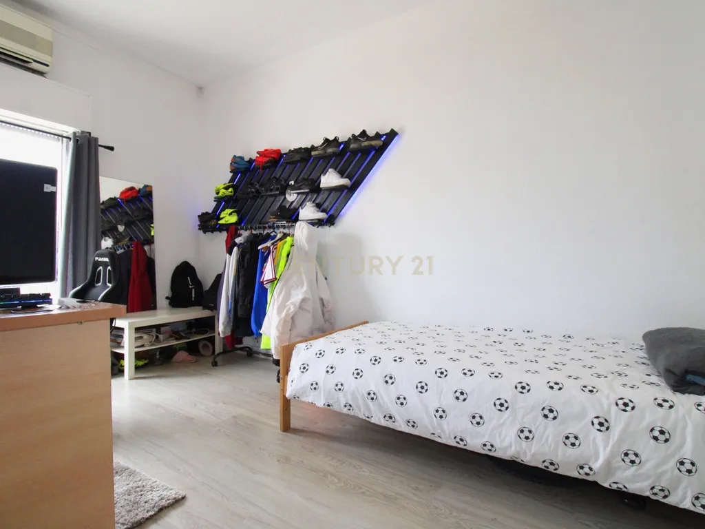 Apartamento T2 Quinta do Conde - Image 2