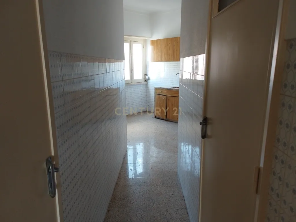 Prédio no Centro de Sacavém : Oportunidade de Investimento - Image 18