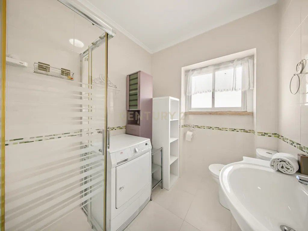 Moradia T4 em Agualva-Cacém (RESERVADO) - Image 17