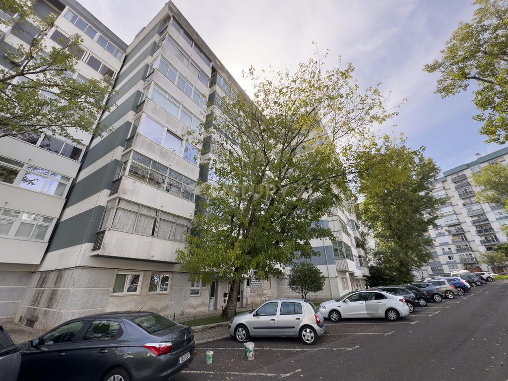 Apartamento T3 em Carnaxide, Lisboa - Image 53