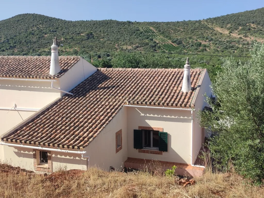 Quinta encantadora com potencial de expansão perto de Albufeira - Image 39