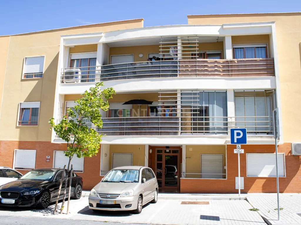 T1+1 Urb Qta da Areeira, Camarate - Image 21