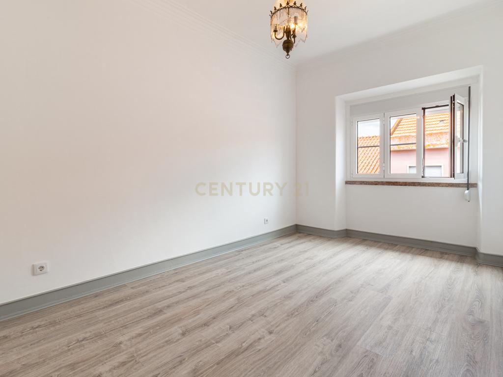 Apartamento T1 renovado, na Pontinha, Odivelas. Para Arrendar! - Image 17