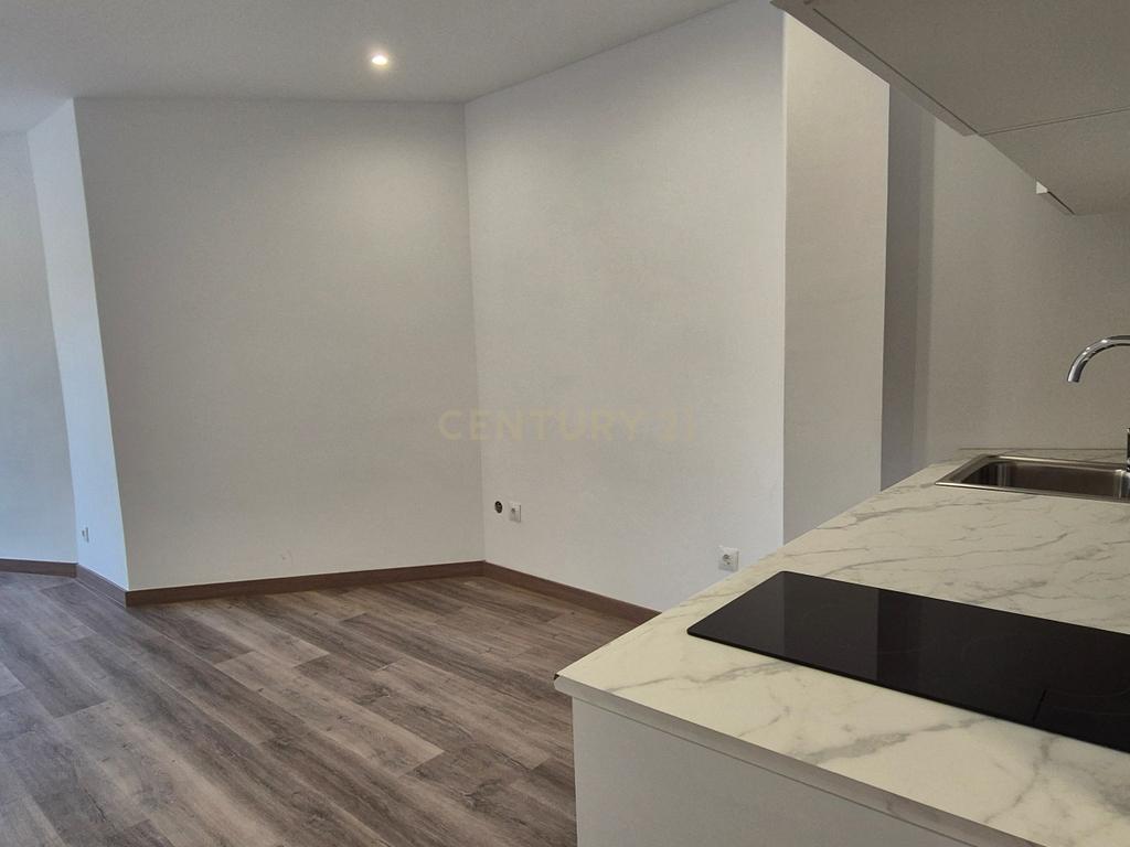  - Image 12