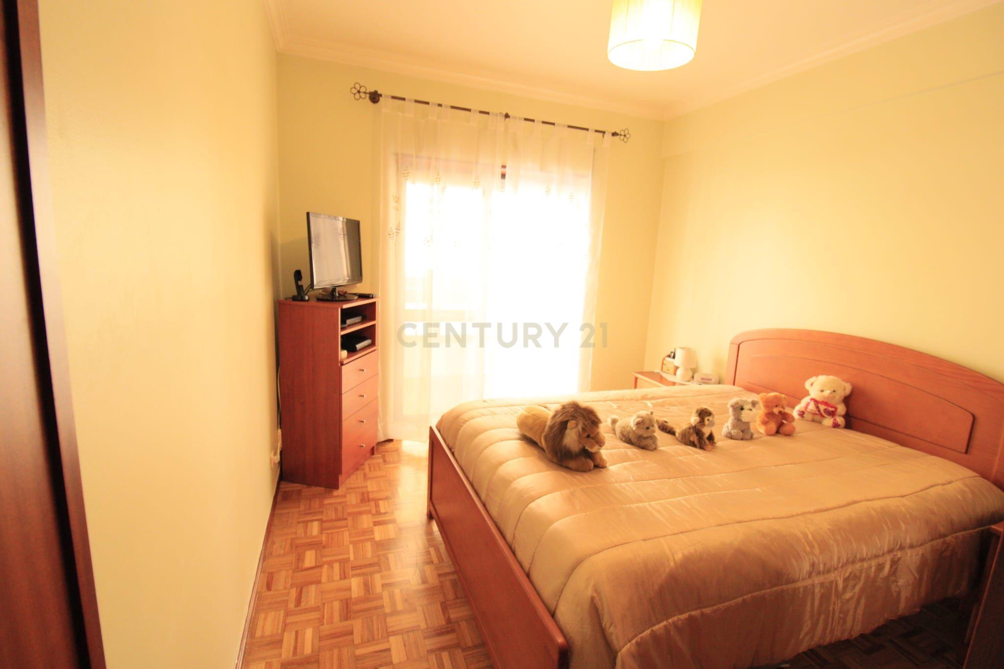 Apartamento T2 com Garagem | Agualva-Cacém - Image 6