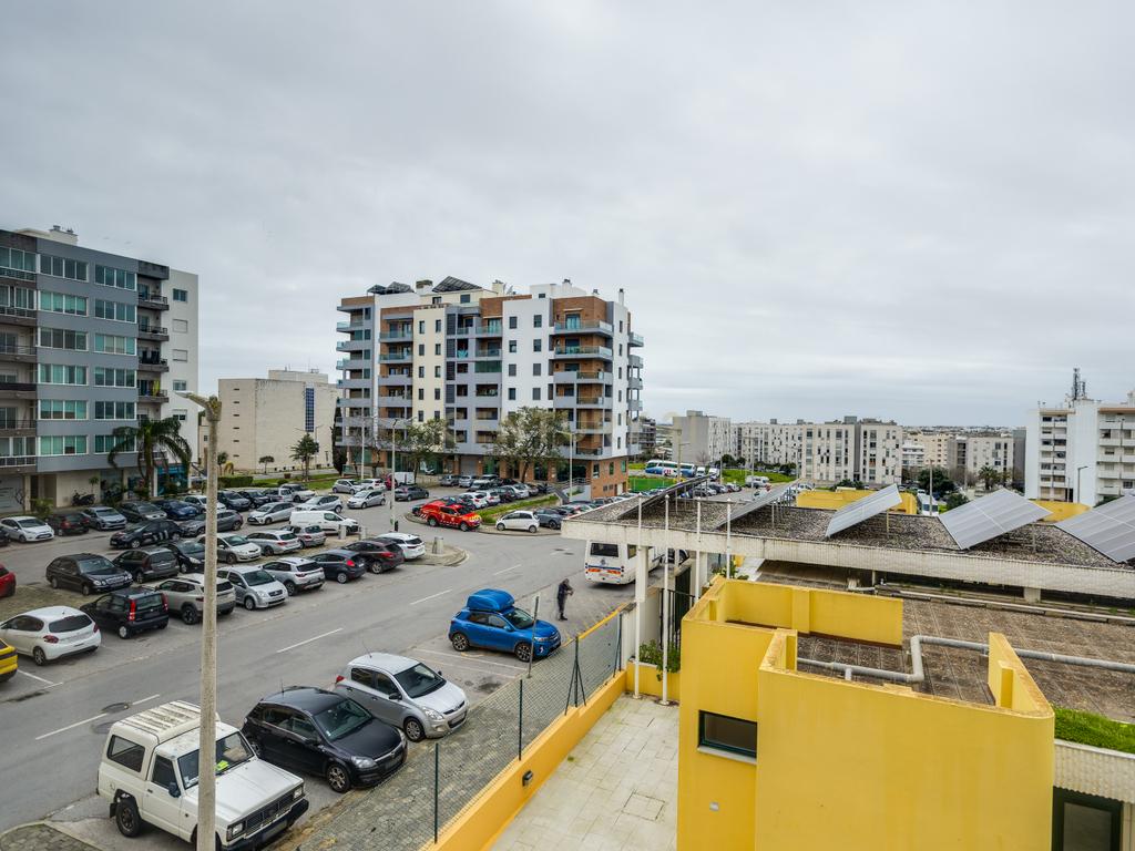 Apartamento T3 com vista mar em Faro - Image 27
