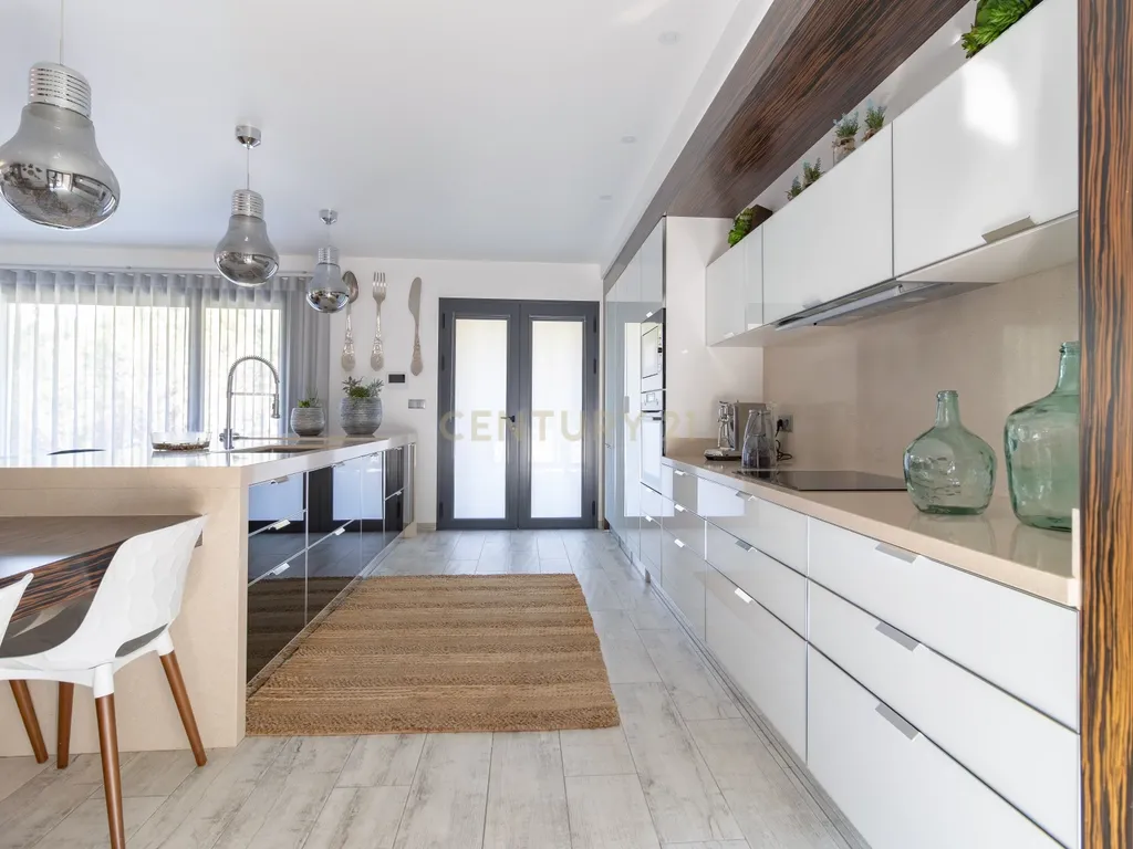Luxuosa Moradia T3+1 | Pombal | - Image 10