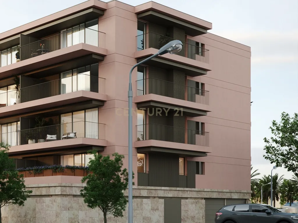Le Parc - T3 Novo com 2 lugares parqueamento e arrecadação - Image 2