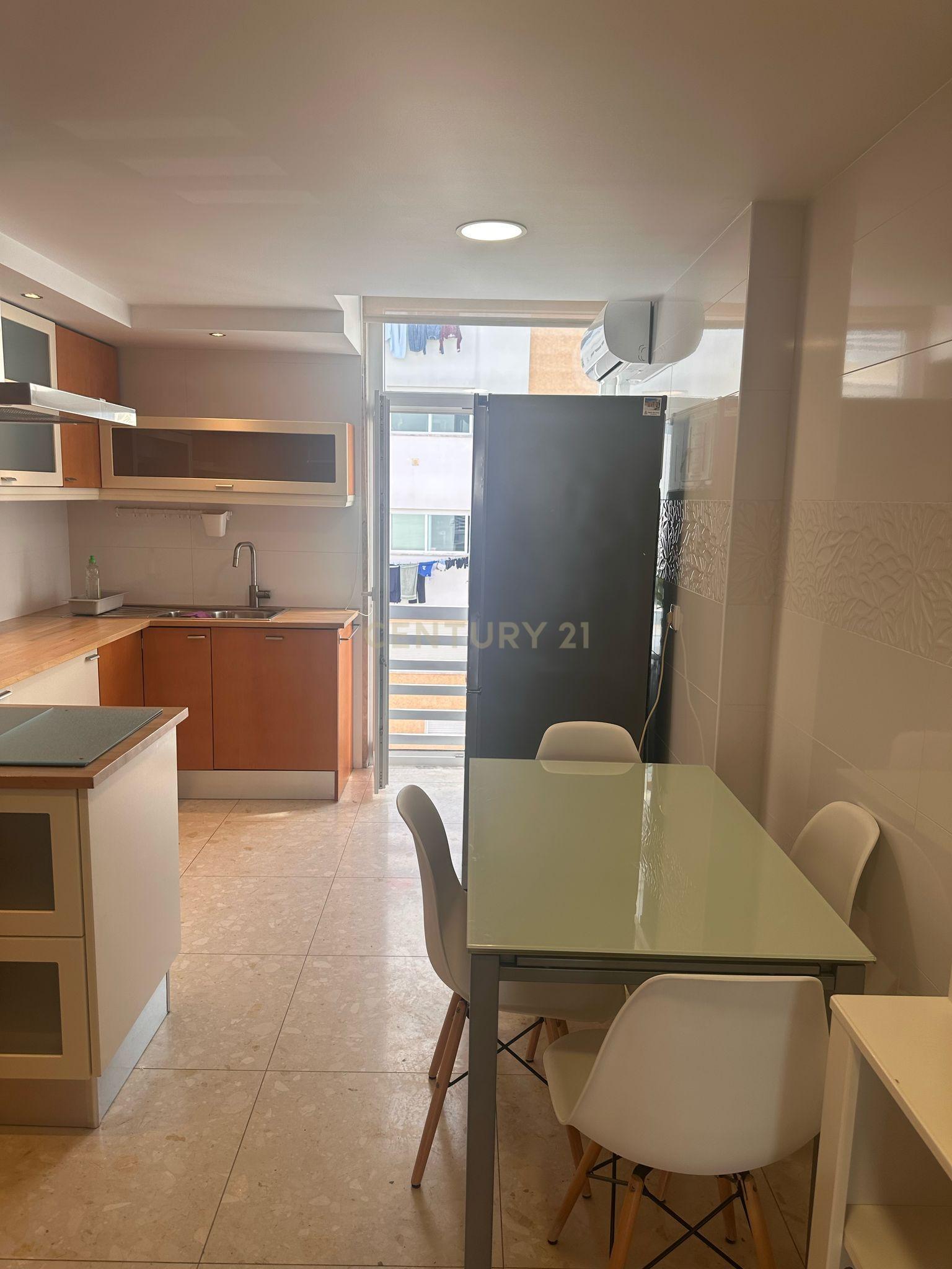 Apartamento T3 em Vialonga, com Garagem e Elevador - Image 5