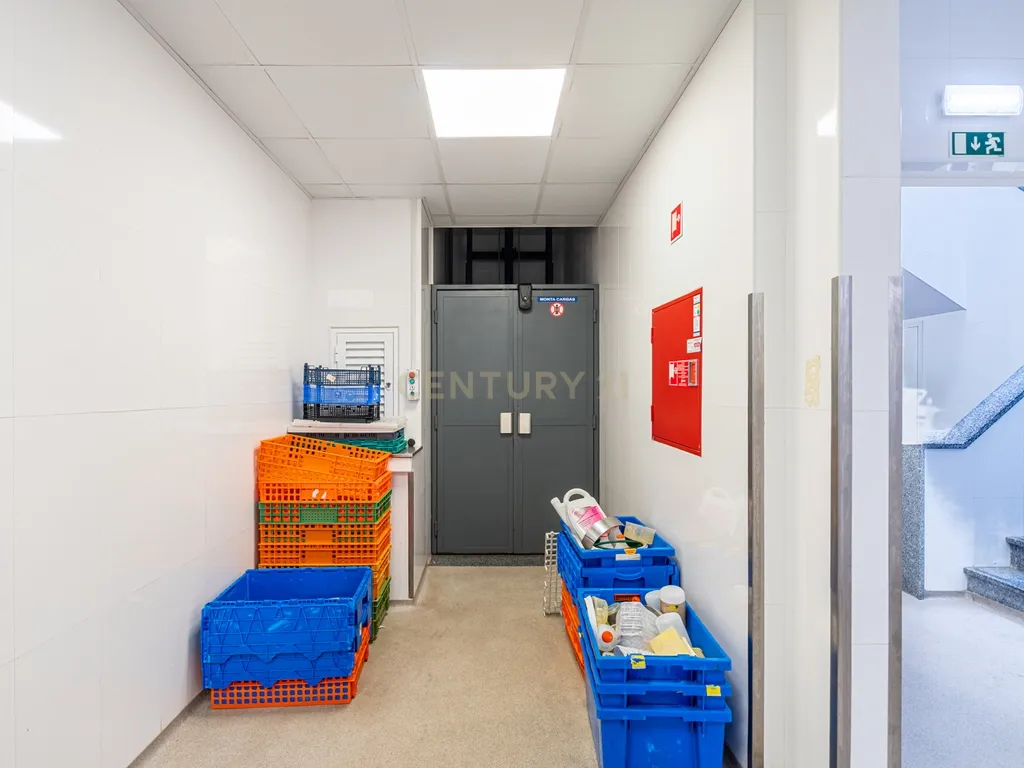 🎯 Oportunidade Única no Centro de Loures! - Image 47