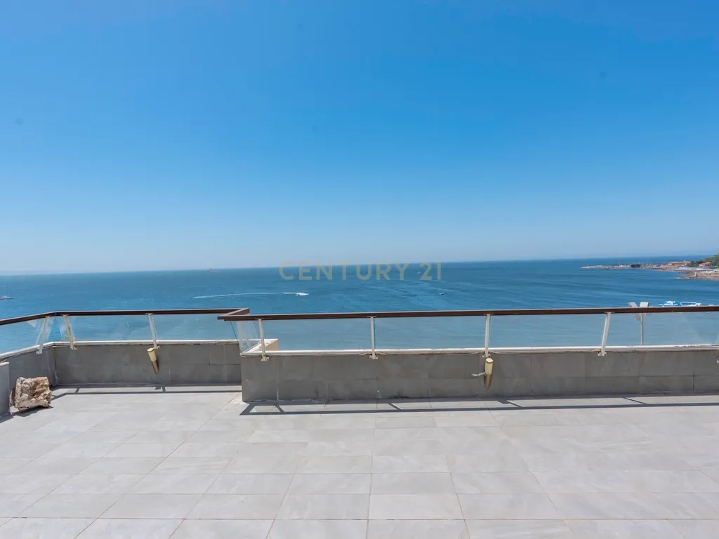 Apartamento T3 com Vista Mar em Oeiras - Image 18