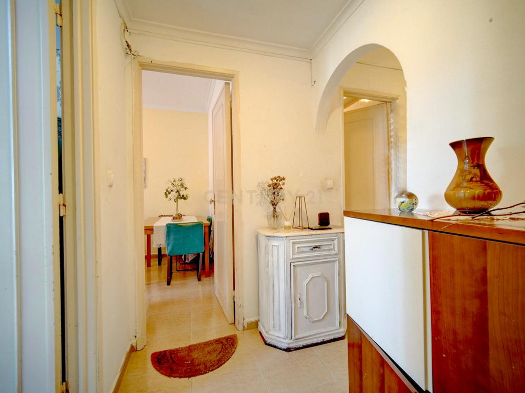 Apartamento T3 em Monte Abrãao: Localização e envolvente Privilegiadas - Image 9