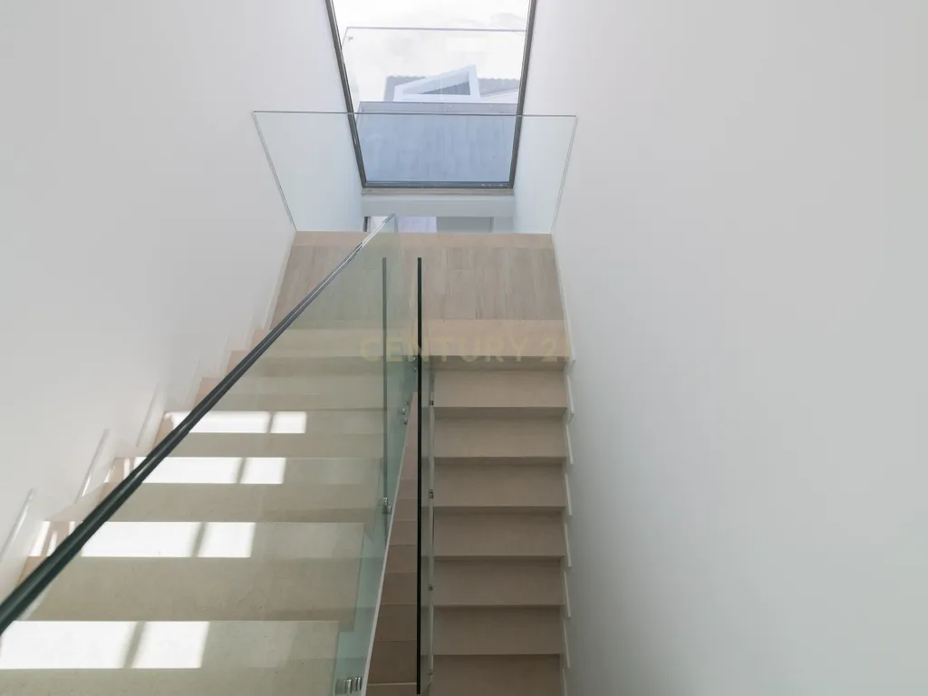 Condomínio Villas d’Ouro – Exclusividade e Conforto no Coração de Sesimbra - Image 11