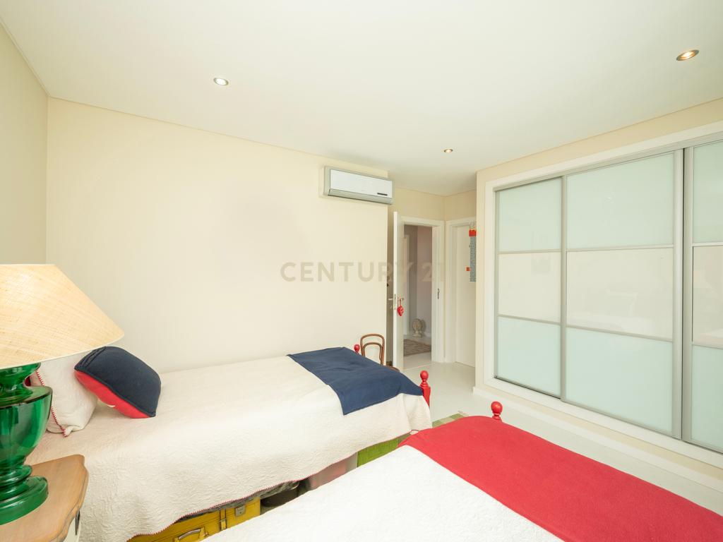 Moradia Exclusiva com Piscina e vista da Serra da Arrábida - Image 23
